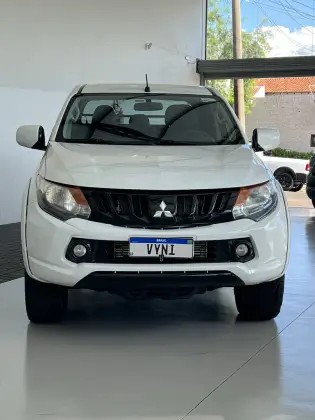 MITSUBISHI L200 TRITON 2.4 16V TURBO DIESEL GL CD 4X4 MANUAL