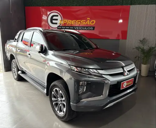 MITSUBISHI L200 TRITON 2.4 16V TURBO DIESEL SPORT HPE-S CD 4P 4X4 AUTOMÁTICO