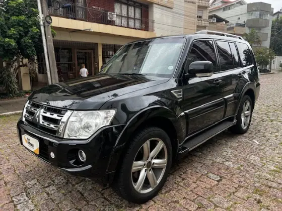 MITSUBISHI PAJERO FULL 3.2 HPE 4X4 16V TURBO INTERCOOLER DIESEL 4P AUTOMÁTICO