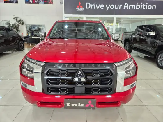MITSUBISHI TRITON 2.4 BITURBO DIESEL CD HPE 4X4 AUTOMÁTICO