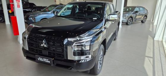 MITSUBISHI TRITON 2.4 BITURBO DIESEL CD HPE-S 4X4 AUTOMÁTICO