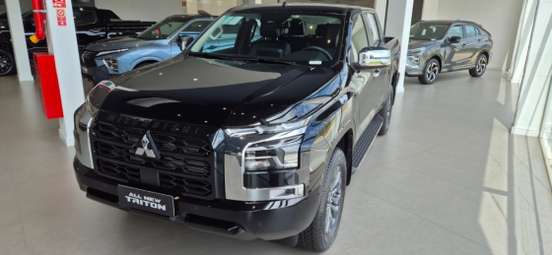 MITSUBISHI-TRITON-2.4 BITURBO DIESEL CD HPE-S 4X4 AUTOMÁTICO MITSUBISHI-TRITON-2025
