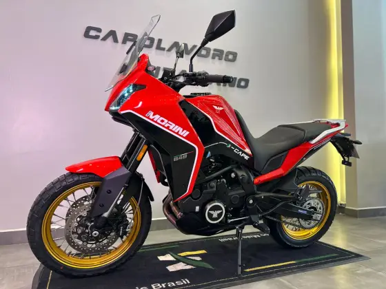 MOTO MORINI X-CAPE 