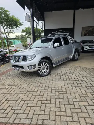 NISSAN FRONTIER 2.5 SL 4X4 CD TURBO ELETRONIC DIESEL 4P AUTOMÁTICO