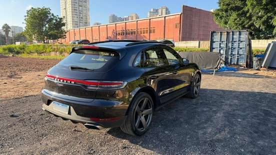 PORSCHE-MACAN-2021