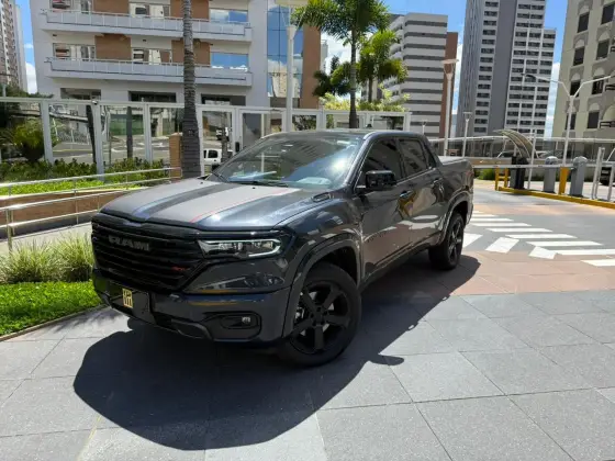 RAM RAMPAGE 2.0 HURRICANE 4 TURBO GASOLINA R/T 4X4 AUTOMÁTICO