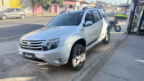 RENAULT DUSTER 2.0 DYNAMIQUE 4X2 16V FLEX 4P AUTOMÁTICO