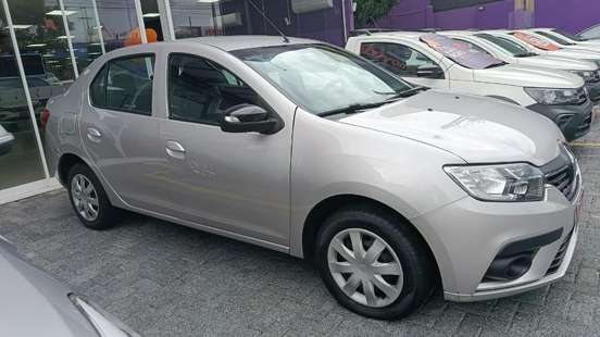 RENAULT-LOGAN-2024