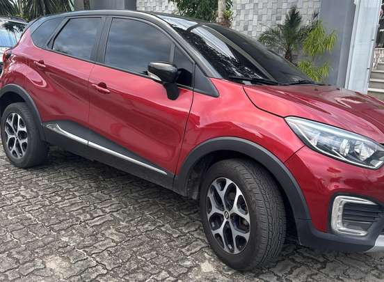 RENAULT-CAPTUR-2019