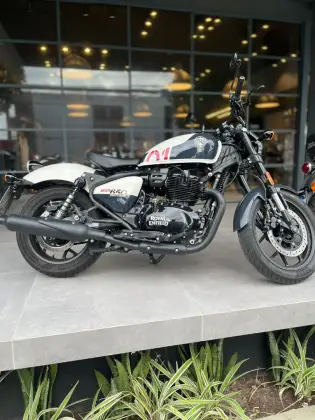 ROYAL ENFIELD SHOTGUN 650 STENCIL WHITE 