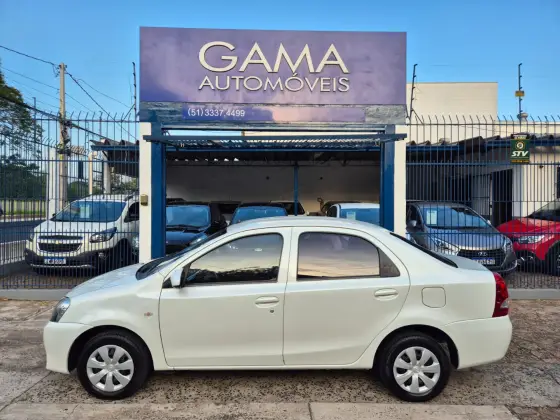 TOYOTA ETIOS 1.5 X SEDAN 16V FLEX 4P MANUAL