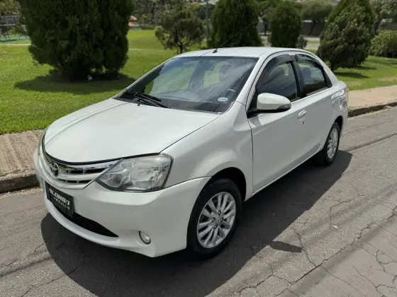 TOYOTA ETIOS 1.5 XLS SEDAN 16V FLEX 4P MANUAL