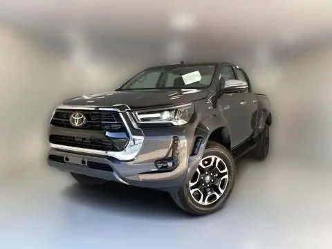 TOYOTA HILUX 2.8 D-4D TURBO DIESEL CD SRX PLUS 4X4 AUTOMÁTICO
