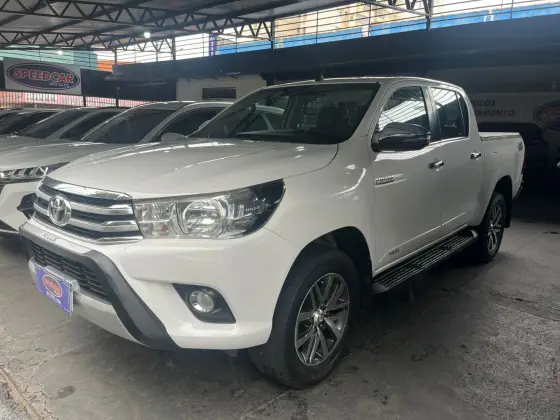 TOYOTA HILUX 2.8 SRV 4X4 CD 16V DIESEL 4P AUTOMÁTICO