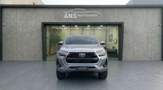 TOYOTA-HILUX-2021