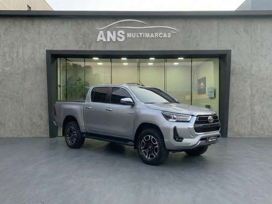 TOYOTA-HILUX-2.8 D-4D TURBO DIESEL CD SRV 4X4 AUTOMÁTICO TOYOTA-HILUX-2021