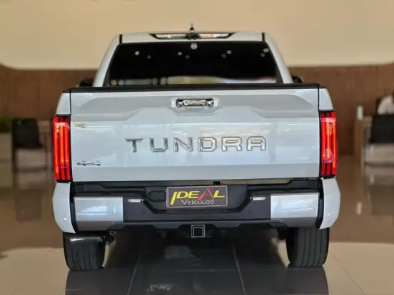 TOYOTA-TUNDRA-2023