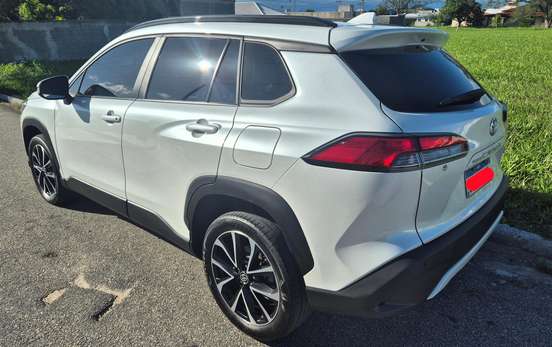 TOYOTA-COROLLA CROSS-2024