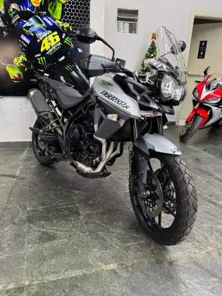 TRIUMPH TIGER 800 XRX TRIUMPH TIGER 800 XRX