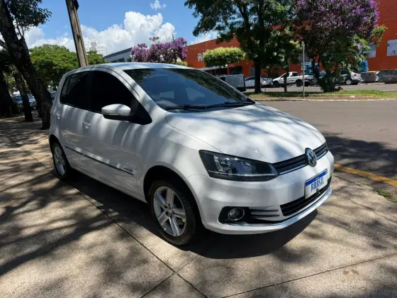 VOLKSWAGEN FOX 1.6 MSI HIGHLINE 16V FLEX 4P MANUAL