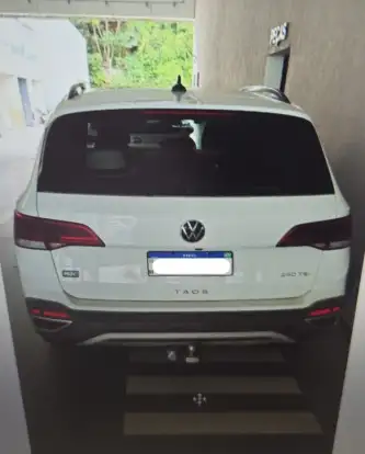 VOLKSWAGEN-TAOS-2021