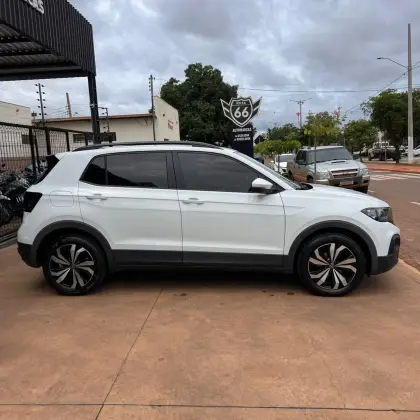 VOLKSWAGEN T-CROSS 1.0 200 TSI TOTAL FLEX AUTOMÁTICO