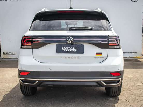 VOLKSWAGEN-T-CROSS-1.4 250 TSI TOTAL FLEX HIGHLINE AUTOMÁTICO VOLKSWAGEN-T-CROSS-2023