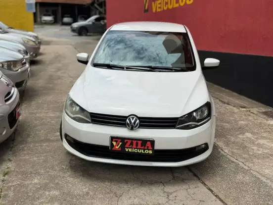 VOLKSWAGEN-VOYAGE-2013