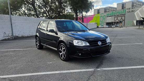 VOLKSWAGEN-GOLF-2007