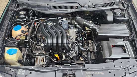 VOLKSWAGEN-GOLF-2007