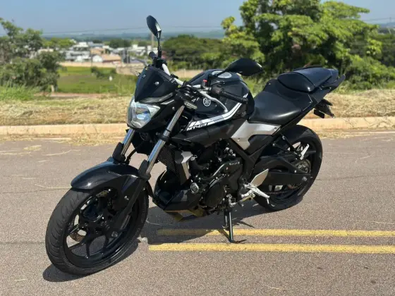 YAMAHA MT-03 