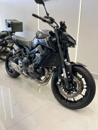 YAMAHA MT-09 