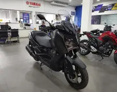 YAMAHA XMAX 250 CONNECTED ABS YAMAHA XMAX 250 CONNECTED ABS