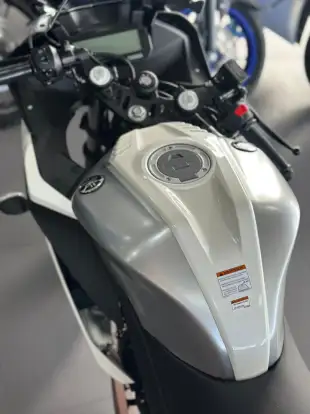 YAMAHA-YZF R15-2026