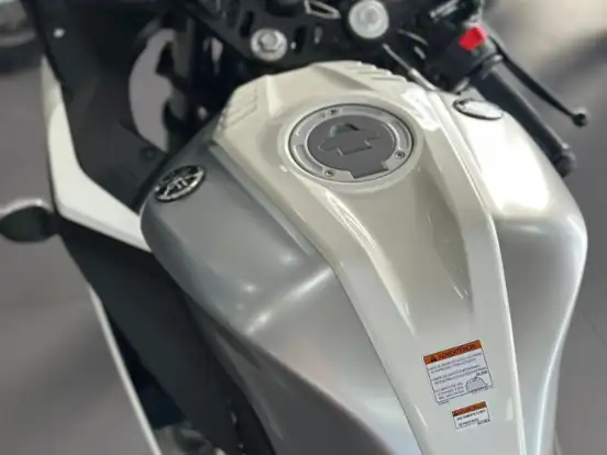 YAMAHA-YZF R15 YAMAHA-YZF R15-2026