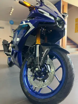 YAMAHA YZF R3 ABS CONNECTED YAMAHA YZF R3 ABS CONNECTED