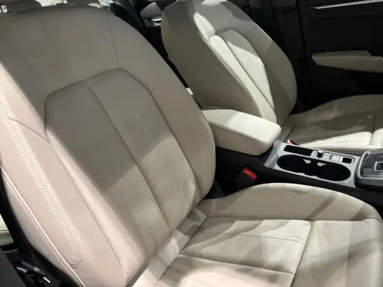 /en/city/cate-car-used-car/audi-a3-2024-2-0-40-tfsi-mhev-sedan-s-line-s-tronic-43996807507805184/-13