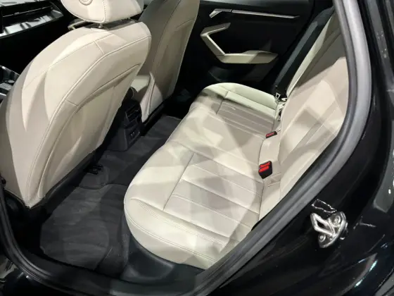 /en/city/cate-car-used-car/audi-a3-2024-2-0-40-tfsi-mhev-sedan-s-line-s-tronic-43996807507805184/-15