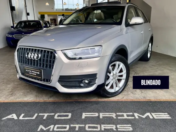 AUDI Q3 2.0 TFSI AMBIENTE QUATTRO 4P GASOLINA S TRONIC