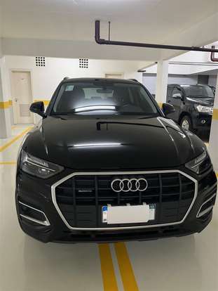 AUDI-Q5-2021