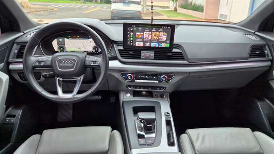 AUDI-Q5-2022