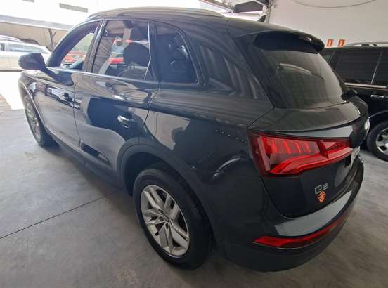 AUDI-Q5-2019