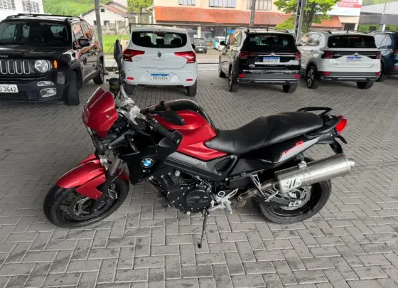 BMW F 800 R BMW F 800 R