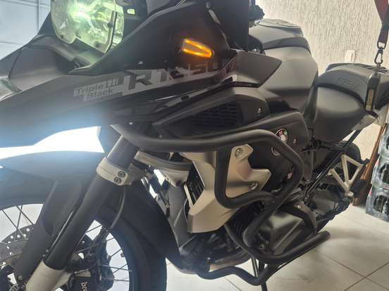 BMW-R 1250 GS TRIPLE BLACK BMW-R 1250 GS TRIPLE BLACK-2021