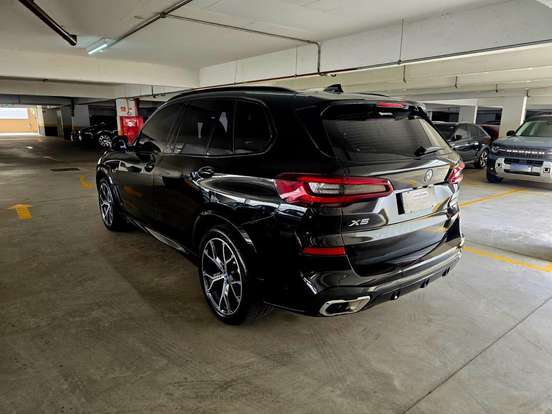 BMW-X5-2023