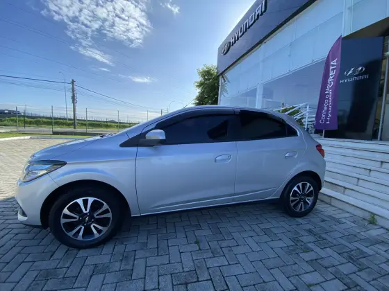 CHEVROLET ONIX 1.4 MPFI LTZ 8V FLEX 4P AUTOMÁTICO