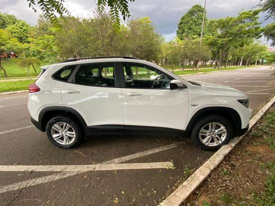 CHEVROLET-TRACKER-2022