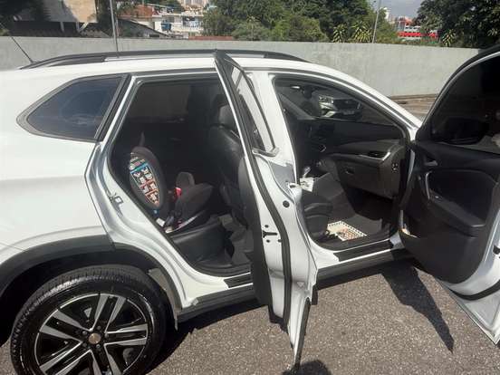 CHEVROLET-TRACKER-2024