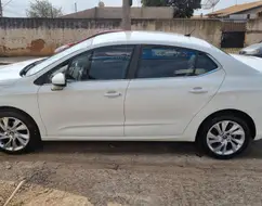 CITROËN C4 LOUNGE 2.0 MPFI TENDANCE 16V FLEX 4P AUTOMÁTICO CITROËN C4 LOUNGE 2.0 MPFI TENDANCE 16V FLEX 4P AUTOMÁTICO