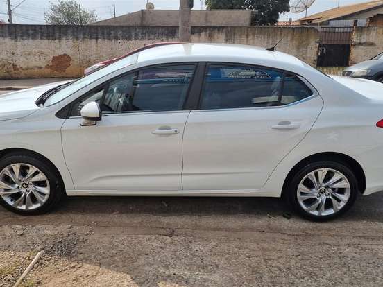 CITROËN-C4 LOUNGE-2.0 MPFI TENDANCE 16V FLEX 4P AUTOMÁTICO CITROËN-C4 LOUNGE-2015